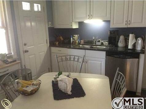 15329 Artesian kitchen.JPG