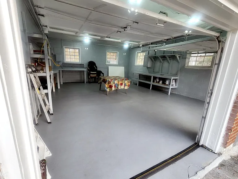 609 Evergreen Rd — Photo 12