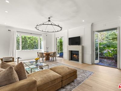 10128 Empyrean Way APT 102, Los Angeles, CA, 90067
