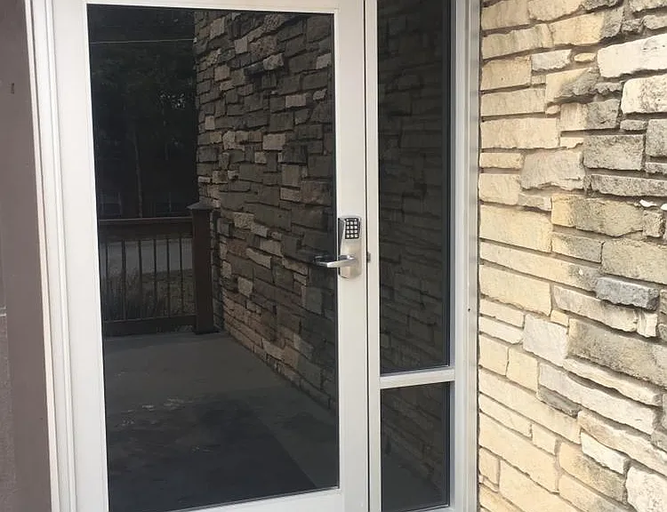 1215 Sylvan St #11 — Photo 3
