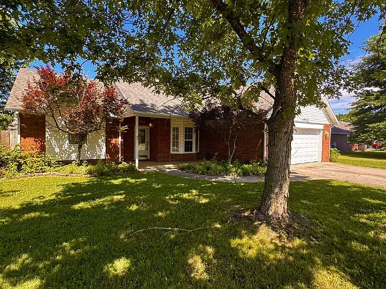 3802 Maple Rd — Photo 5