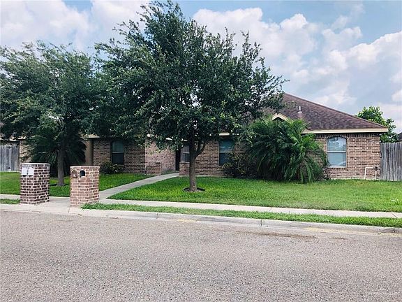 2nd image of 906 W Emerald Dr