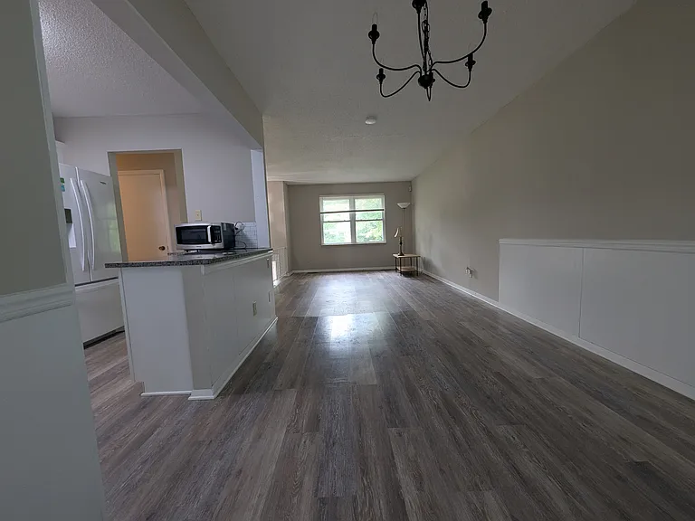6521 Cadbury Dr — Photo 7