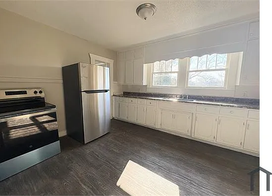 512 81st St S — Photo 3