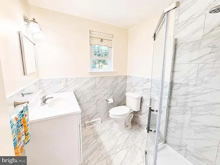 8608 Cathedral Cir — Photo 14