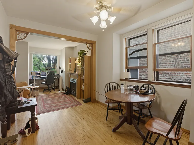 1931 W Evergreen Ave #3 — Photo 4