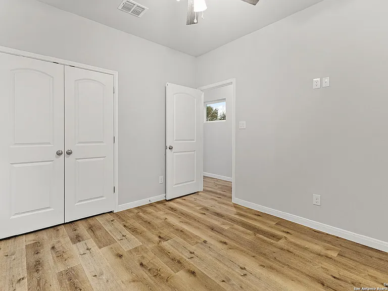 505 Linden Ave — Photo 26