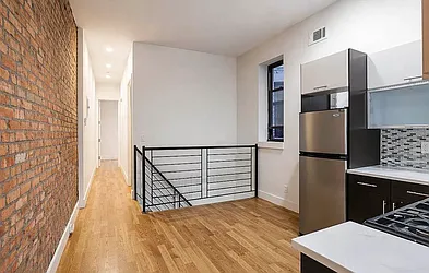 30 Claver Place, #1G