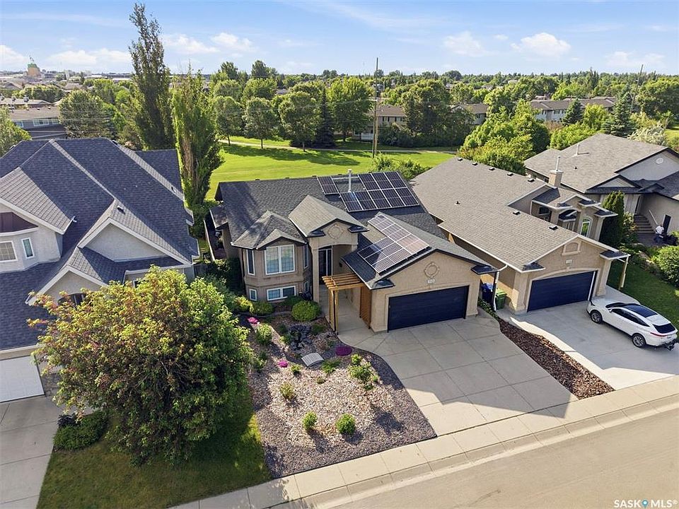 1st image of 710 Wright CRESCENT