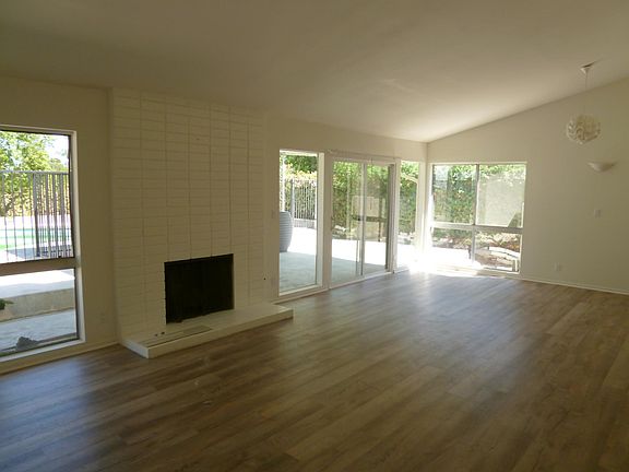 5th image of 24300 Hatteras St