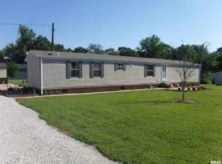 1723 Ullman Rd, Centralia, IL 62801