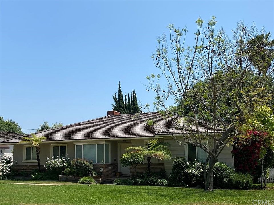 1st image of 2910 Shakespeare Dr