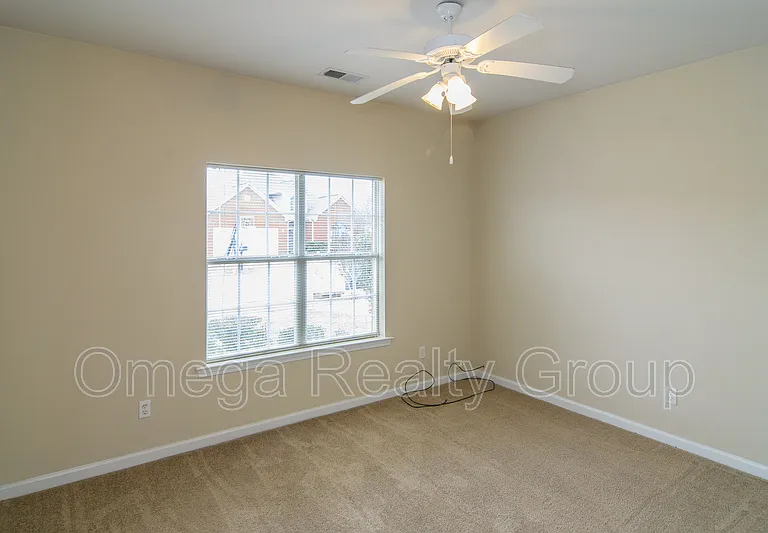 1030 Lexington Dr — Photo 22