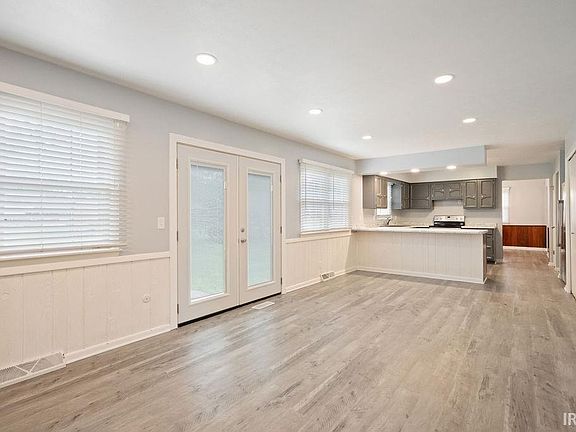 4th image of 5603 Ivy Ct