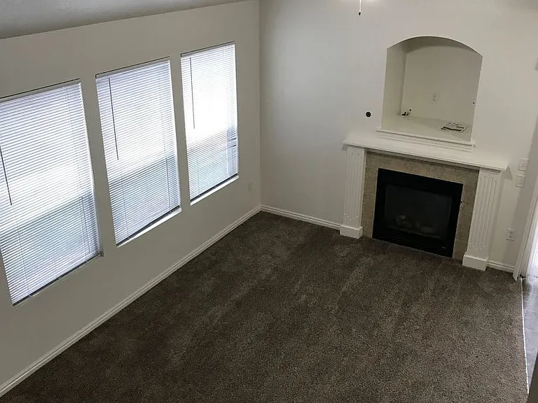 1950 Lexis Ln — Photo 14