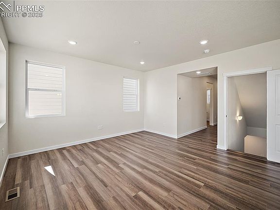 7th image of this home
