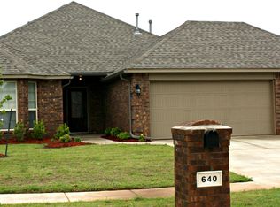 640 Signalman Rd, Yukon, OK 73099