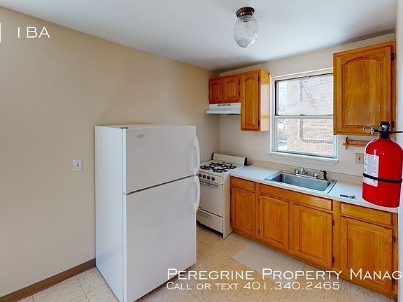 3rd image of 428 Woonasquatucket Ave #428A