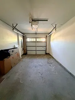 8 Crenshaw Ct — Photo 11