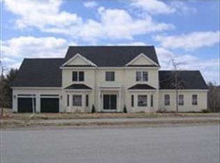 12 Surrey Rd, Littleton, MA 01460