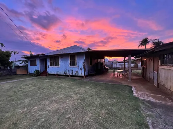 953 Akaaka St, Makawao, HI 96768