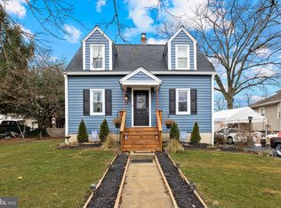 34 N Holly Ave, Maple Shade, NJ 08052