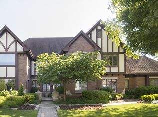 770 Red Maple Ln, Roselle, IL