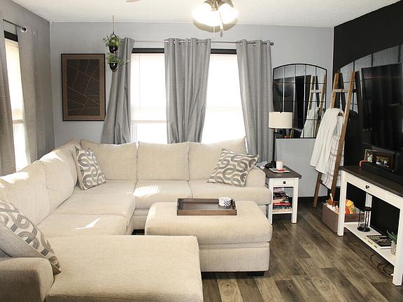 5th image of 1553 D St W