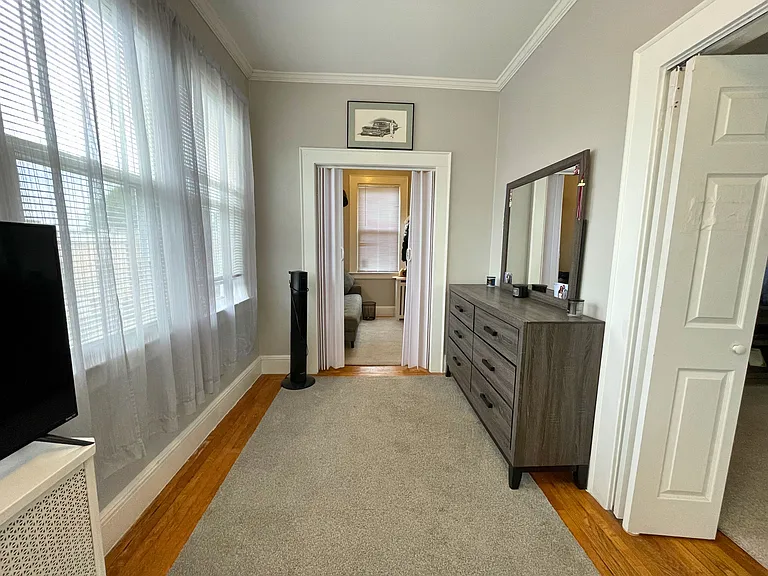 136 N Spring St #2 — Photo 12