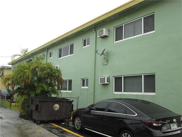 2nd image of 17191 S Glades Dr