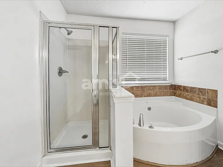 2116 Maple Tree Ct — Photo 13