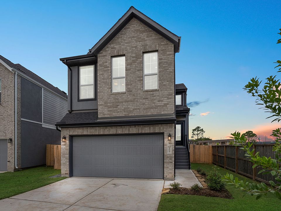 1st image of 402 Park Hill Ct