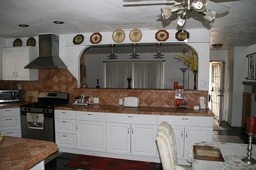 3rd image of 3051 Camarillo Ave