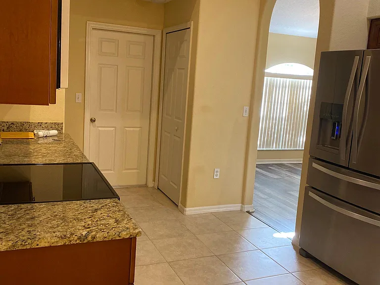 4852 Post Pointe Dr — Photo 6