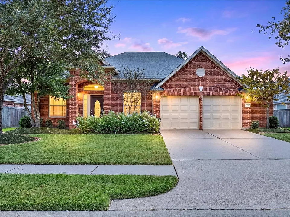 27123 Kendal Ridge Ln