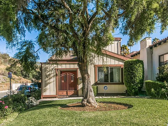 2nd image of 1969 E Glenoaks Blvd