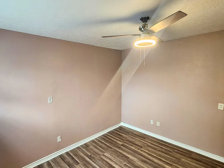 13501 Topeka St #F — Photo 6