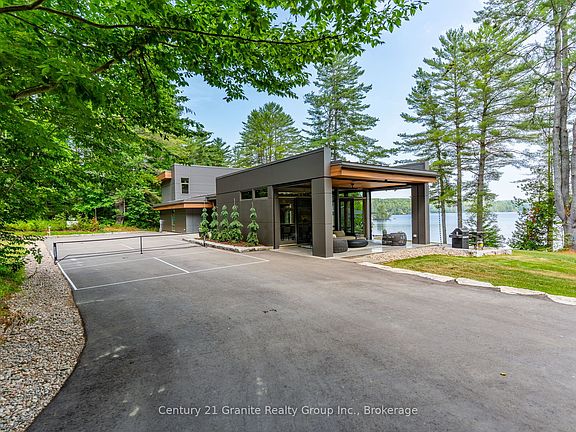 4th image of 1085 Grace Rd