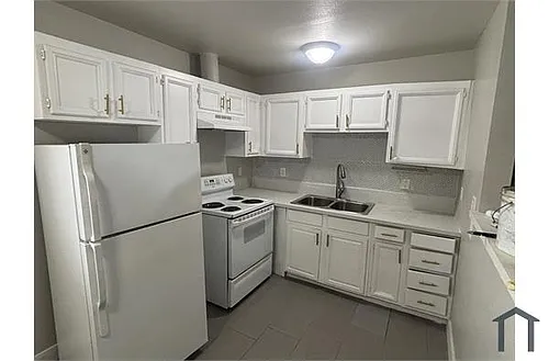 2215 Stewart Ave #B Photo 1 2215 Stewart Ave #B Photo 1