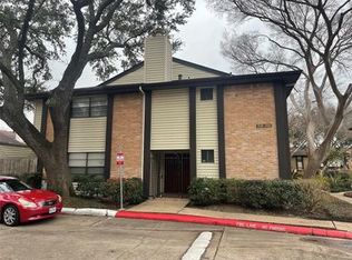 2552 Bering Dr, Houston, TX 77057
