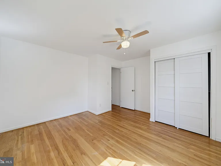 16818 Briardale Rd — Photo 31