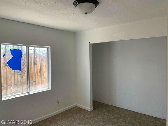 4th image of 1125 Tamerack Ave