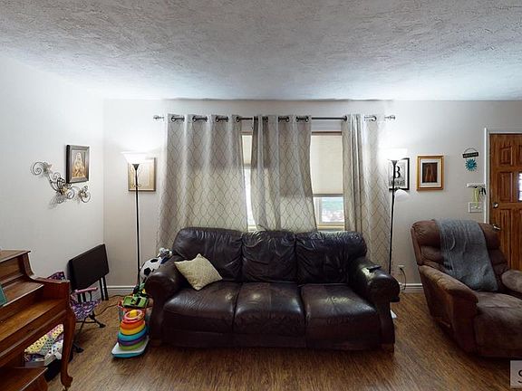 3rd image of 2611 Newman Dr
