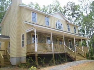 950 Simmons Grove Church Rd, Pilot Mountain, NC 27041