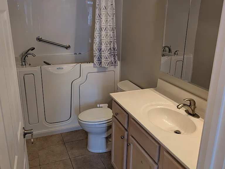 1022 Villa Ct — Photo 2