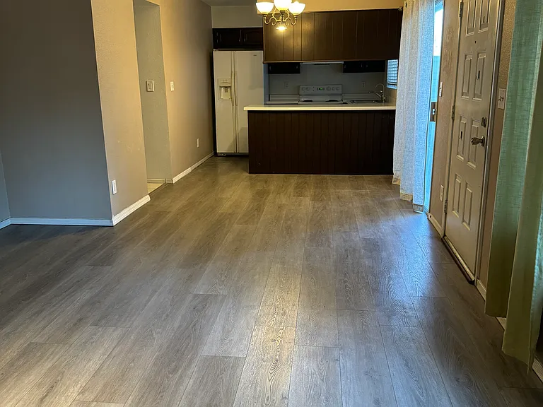 1018 W Malibu Dr — Photo 7