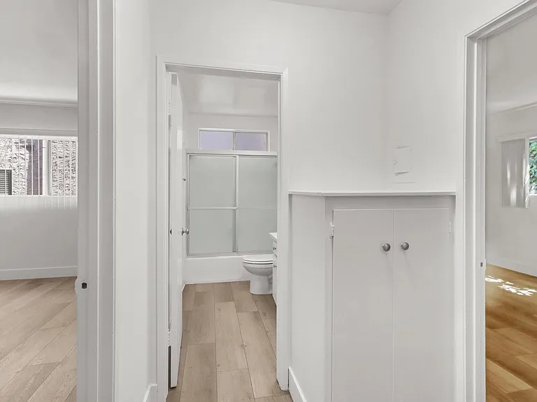 1419 S Bentley Ave #105 — Photo 13