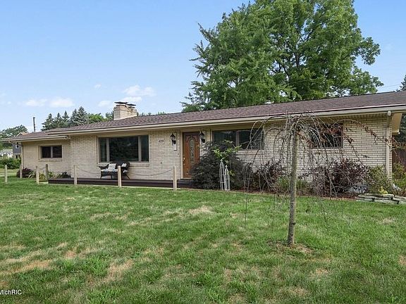 2nd image of 1635 S Bonny Bruce Dr