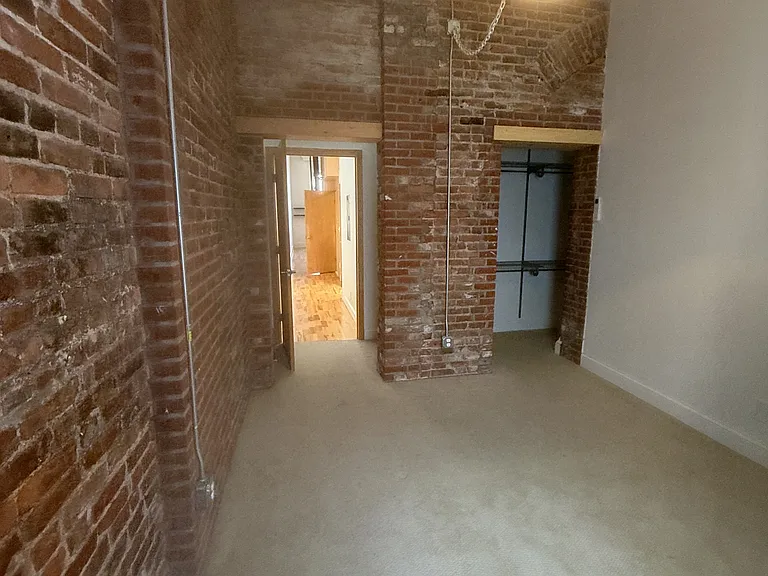 139 Orange St — Photo 34