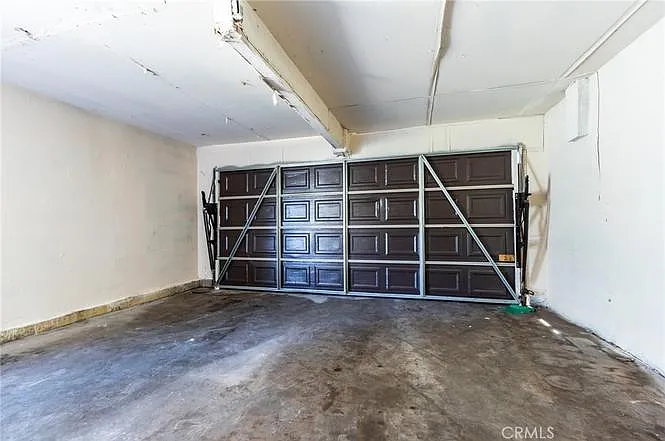 2 bed, 882 sqft, $2,150 — Photo 2